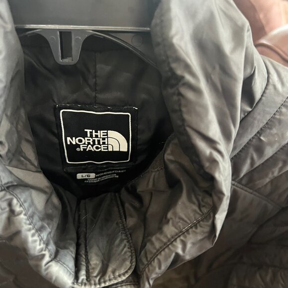 The North Face Winter Jacket - Picture 2 of 2
